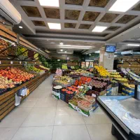 کارگر ماهر برای میوه فروش