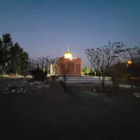 نگهبان وخادم