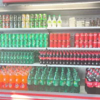 پیک موتوری و کمک آشپز