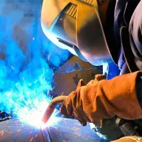 استخدام مونتاژ کار (کمکی) و جوشکار ماهر co2