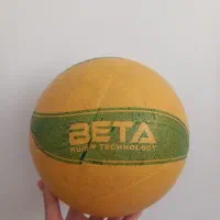 توپ والیبال