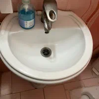 روشویی به همراه شیر