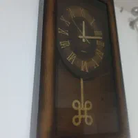 ساعت دیواری چوبی آرتا