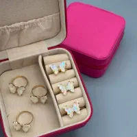 (فروشگاه ساعت و بدلیجات گلچین)انگشتر پروانه شیک|بدلیجات|تبریز, |دیوار