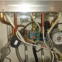 تعمیرات و سرویس تخصصی پکیج دیواری|آبگرمکن، پکیج، شوفاژ|مهاجران, |دیوار