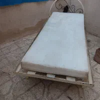 تخت یک نفر