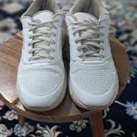 کتونی سفید|کیف، کفش، کمربند|املش, |دیوار