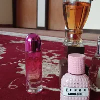 عطر موجود معاوضه با مرغ و خروس|آرایشی، بهداشتی، درمانی|ایذه, |دیوار