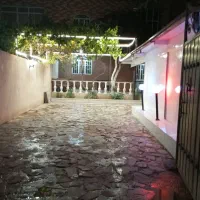 اجاره روزانه ویلا  استخردار ۳۰۰ متری|اجارهٔ کوتاه‌مدت ویلا و باغ|قزوین, |دیوار