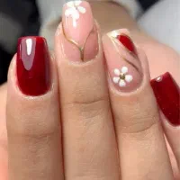 مدل ناخن میخوام نصف هزینه مواد فقط ۱۵۰فقط تادوهفته|خدمات آرایشگری و زیبایی|دورود, |دیوار