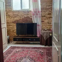 اپارتمان تک واحدی زیر همکف مسکونی