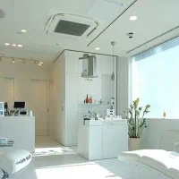 استخدام منشی و ماما مامایی کلینیک امیتیس