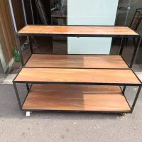 میز  آهنی با چوب mdf کف، چرخ دار  ترمزدار