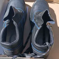 کفش ایمنی|کیف، کفش، کمربند|قروه, |دیوار