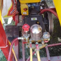 تیلر ۱۴ اسب مزرعه استارتی خشک با سمپاش ‌ تریلی کمپ|ماشین‌آلات صنعتی|ساری, |دیوار