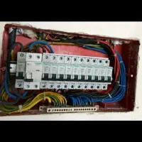برق کار رفع اتصالی و قطعی نصب هالوژن و لوستر