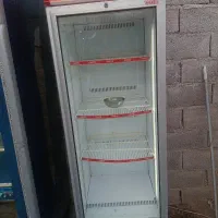 یخچال ویترینی ایستاده