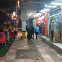 فلافل زن وسوخاری زن