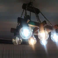 لوستر پنج و هشت شاخه چوبی