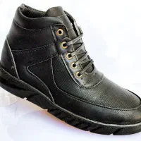 کفش بوت درجه یک فقط قیمت ها رو مقایسه کنید|کیف، کفش، کمربند|قوچان, |دیوار