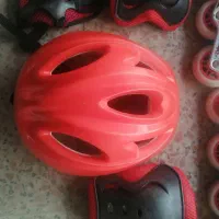 اسکیت با متعلقات کامل  ۲ عدد