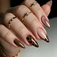 اجاره لاین ناخون و مژه واصلاح صورت