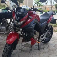 موتور زونتس قرمز .خوشگل ،جوون پسند