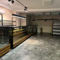 مغازه-تجاری-قلب-بازار
