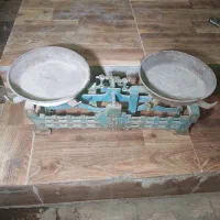 ترازو قدیمی