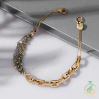 یک قطعه دستبند گم شده است