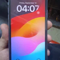 اپل iPhone 11 با حافظهٔ ۱۲۸ گیگابایت