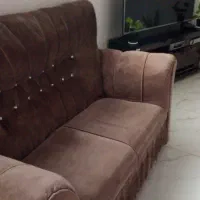 مبل قهوه ای