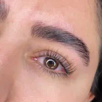 لیفت ولمینت تخصصی ابرو و مژه /طبیعی زیبا باش