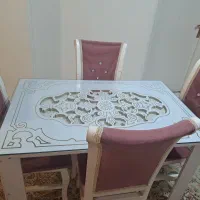 میز و صندلی و همراه شیشه ۴میل سالم