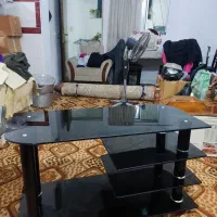 میز تلویزیون شیشه ای