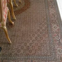 فرش دست بافت کاشان و گل ابریشم تبریز