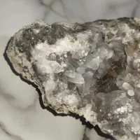 سنگ قیمتی|کلکسیون اشیاء عتیقه|ری, علایین|دیوار