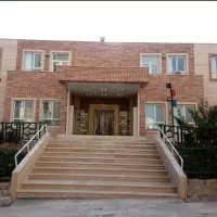 استخدام نیروی خدمات و نظافت مدرسه