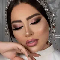 میکاپ شنیون|خدمات آرایشگری و زیبایی|بروجرد, |دیوار