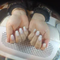 ارائه کلیه خدمات ناخن