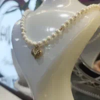 مروارید و سنگ