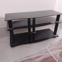 میز تلویزیون شیشه ای