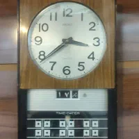 ساعت دیواری قدیمی عتیقه