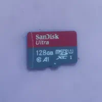 یک عدد مموری 128گیگ سن دیسک اصل