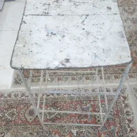 چهار پایه آهنی