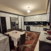 فروش آپارتمان ۱۲۰مترجنوبی/قابل تهاتر/میدان‌گلها