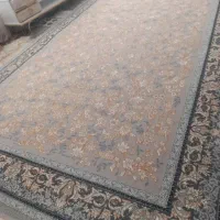 سه عدد فرش نو هست