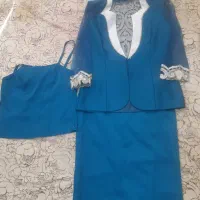 کت ودامن نو عنابی|لباس|اندیشه, اندیشه فاز ۱|دیوار