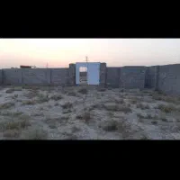 زمین دور دیوار با امتیاز به همراه سواری ساینا