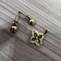 گوشواره و مدال طلا